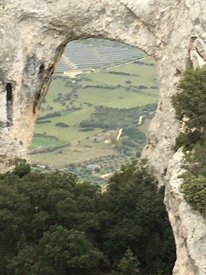 Sa Domu E Muru Galtelli Exterior photo